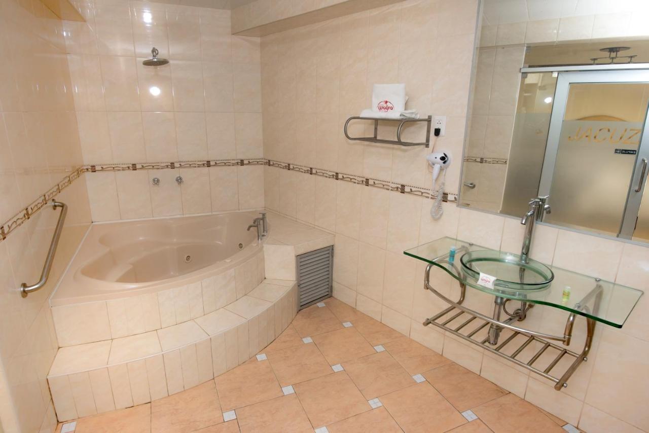 Hotel Wayra Лима Екстериор снимка