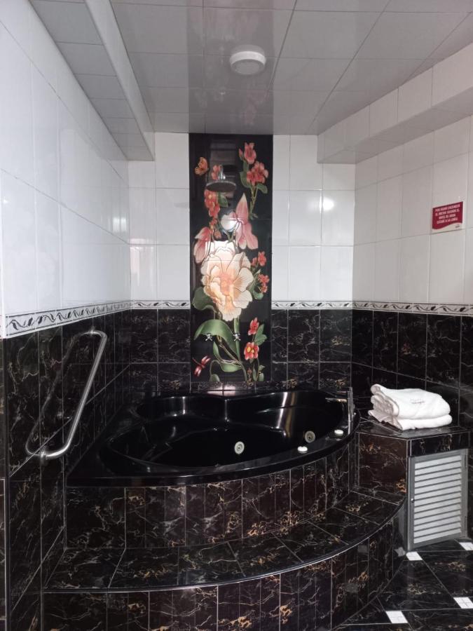 Hotel Wayra Лима Екстериор снимка