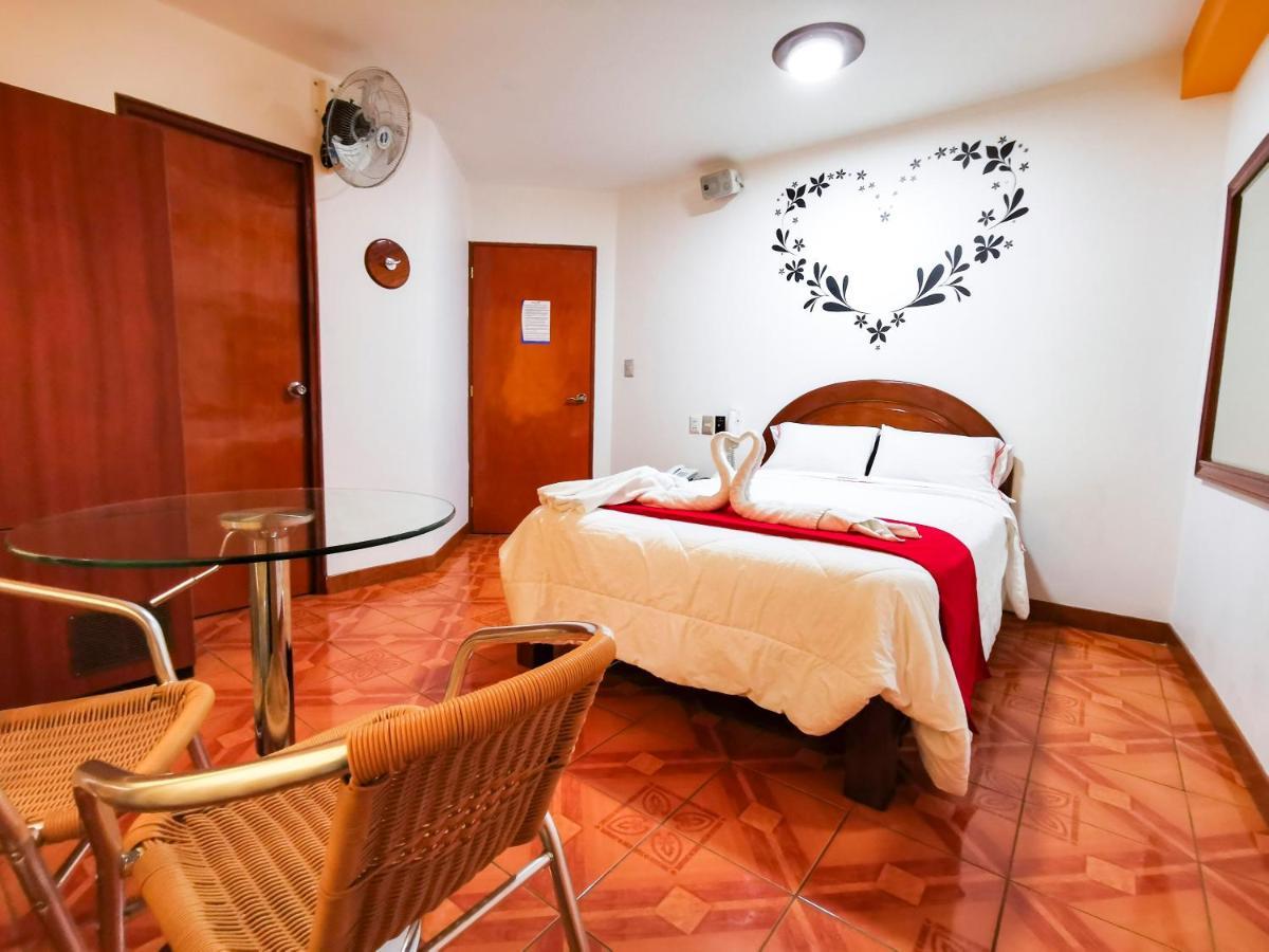 Hotel Wayra Лима Екстериор снимка