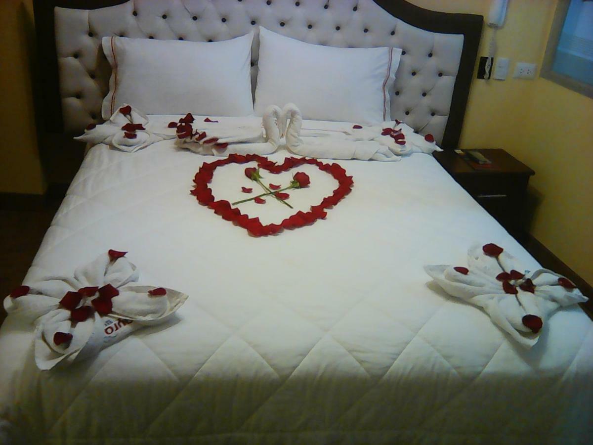 Hotel Wayra Лима Екстериор снимка